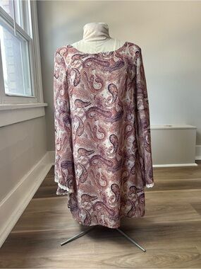 Vintage Y2K Xhilaration 60s Paisley Long Sleeve Tunic Dress in Mauve and Cream